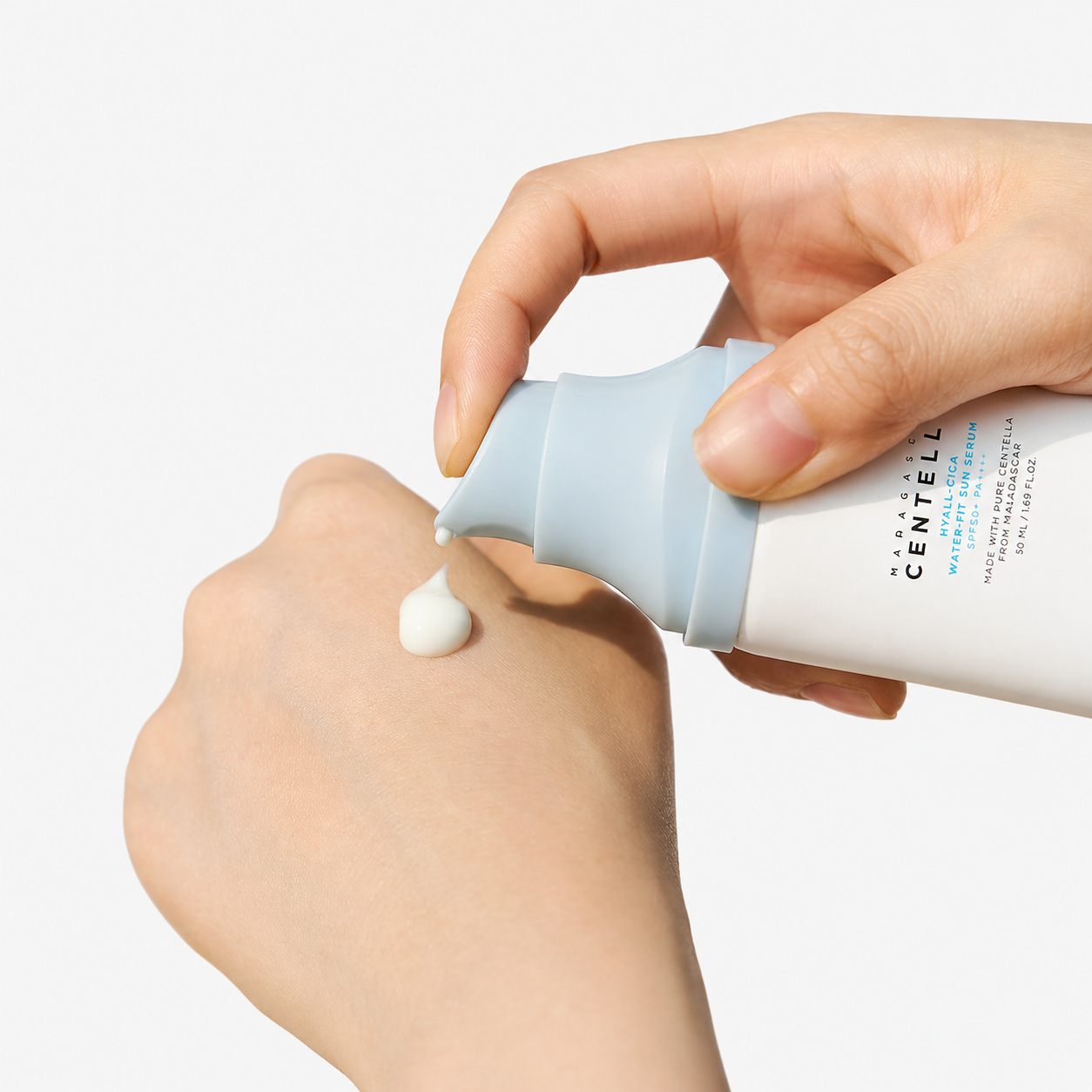 SKIN1004 Madagascar Centella Hyalu-Cica Water-Fit Sun Serum SPF50+ PA++++ – 50ml