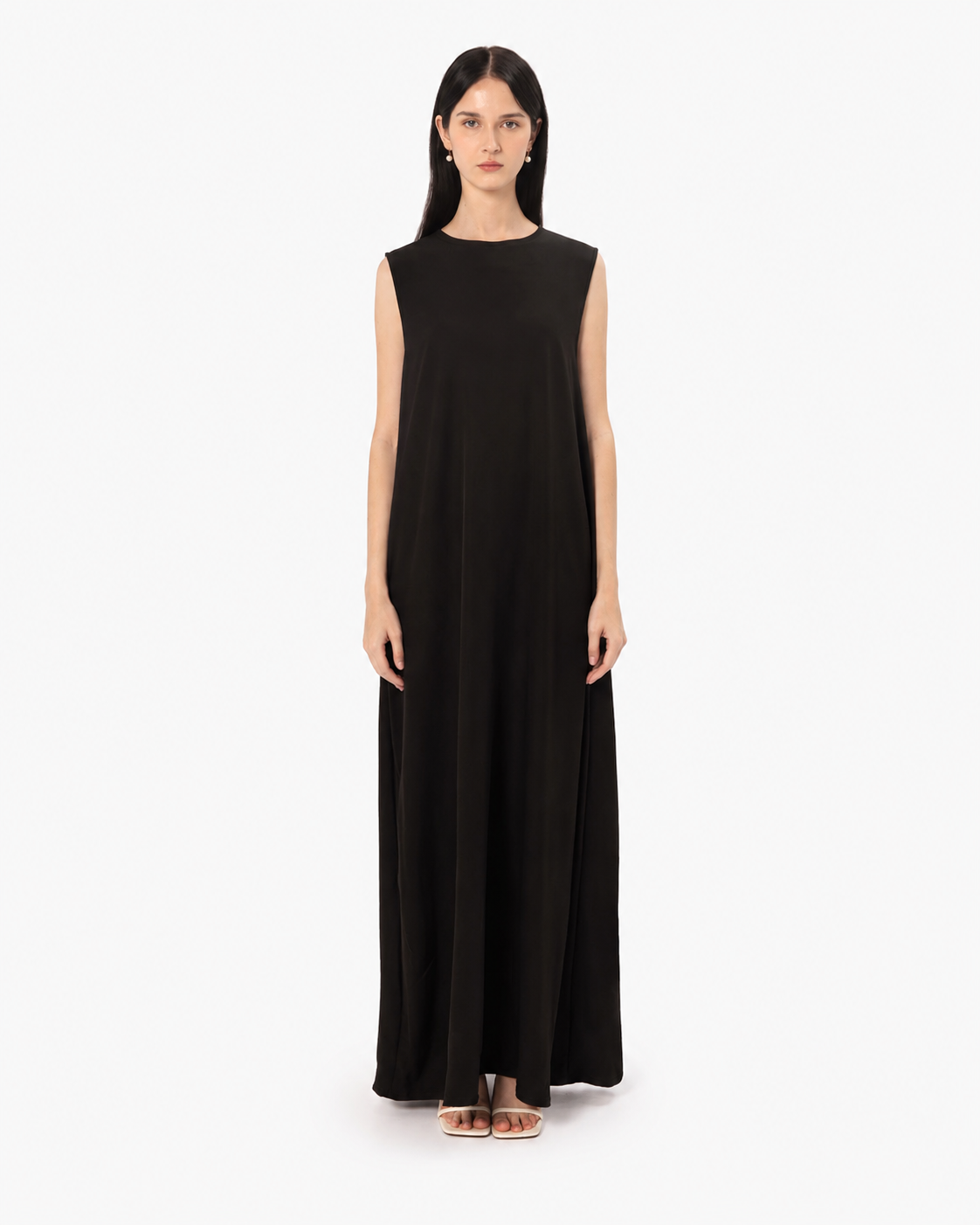 Black Sleeveless Inner Dress – Front View – Shop Azria