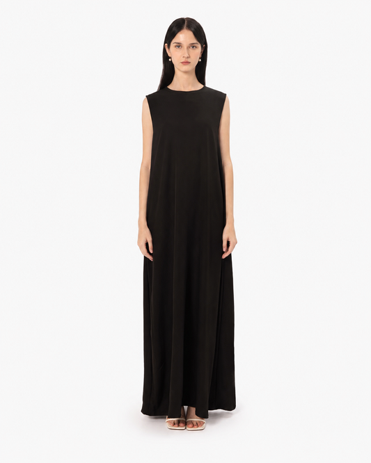 Sleeveless Inner Dress – Black – front view – AZRIA KSA