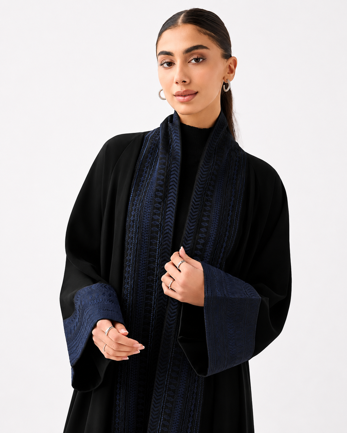 Classic Threadwork Abaya – Black – side profile – AZRIA KSA
